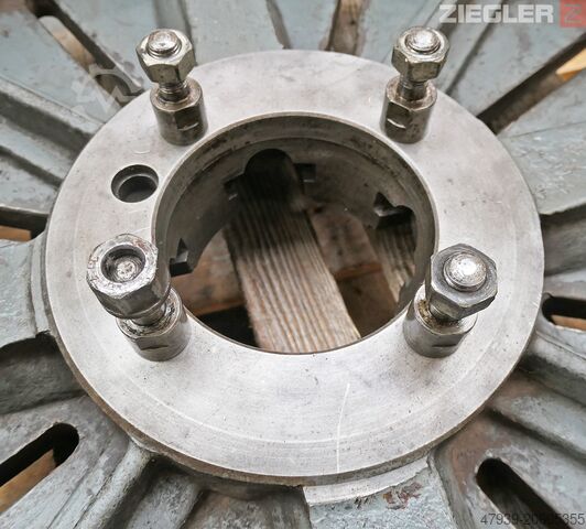 4-klauwplanschijf Planscheibe Ø 700 mm / Guss