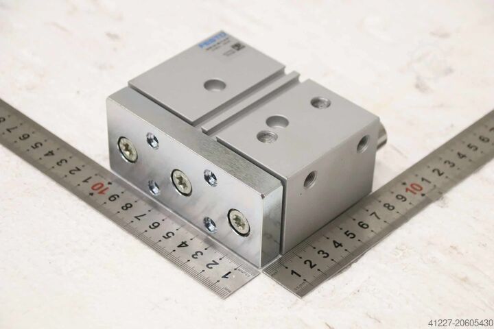 Führungszylinder Festo DFM-32-20-P-A-GF  170854