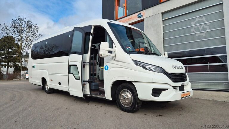 Minibus IVECO 2x Daily 70 Lagerfahrzeug Ferqui Sunrise 2,5 m B