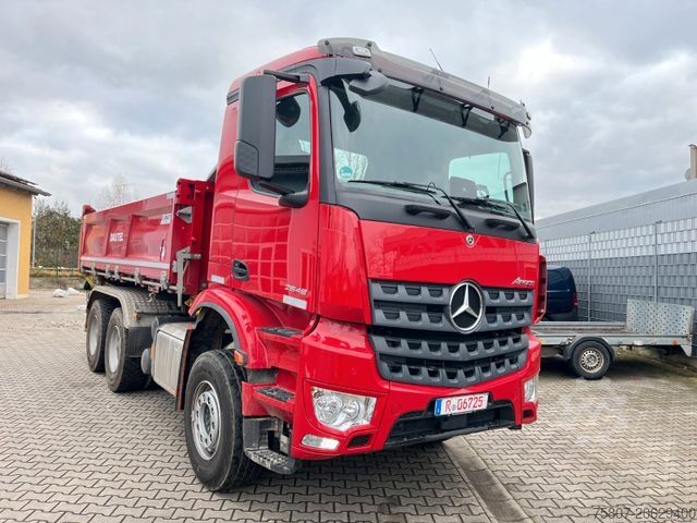 Autocamion basculant tridirecțional MERCEDES-BENZ Arocs 2648 6x4 Dautel Bordmatik Retarder