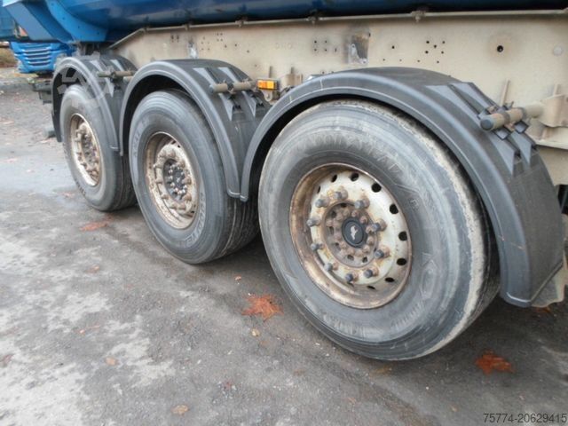 Semi-remorque benne SCHMITZ CARGOBULL Stahlmulde