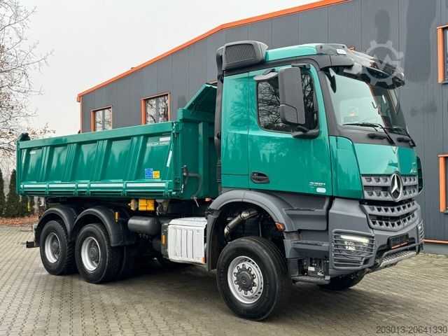 Трехсторонний самосвал MERCEDES-BENZ Arocs 3351 6x6 Kipper Bordmatic Meiller