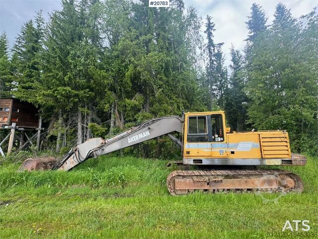 Raupenbagger Volvo EC230B crawler excavator w/ digging bucket