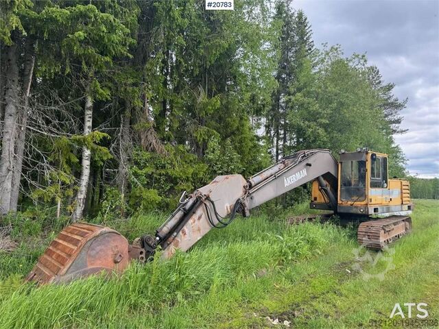 Raupenbagger Volvo EC230B crawler excavator w/ digging bucket