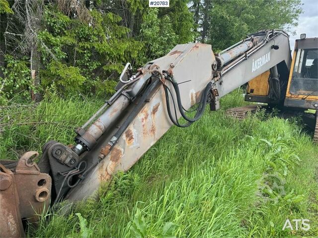 Raupenbagger Volvo EC230B crawler excavator w/ digging bucket