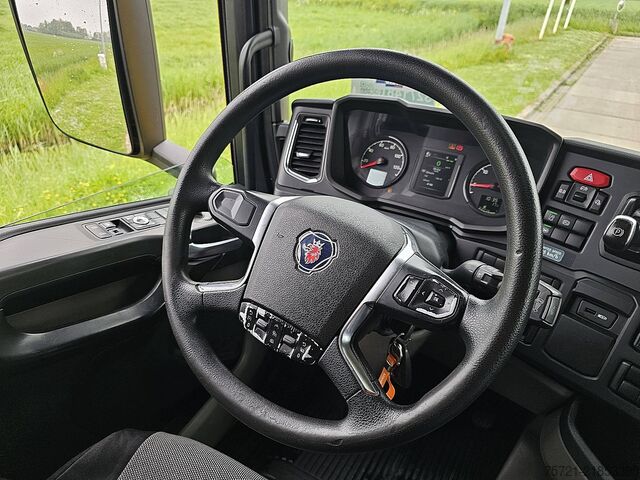 Standar-SZM SCANIA R450