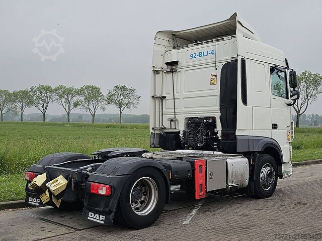 Standar-SZM DAF XF 450 SPACECAB