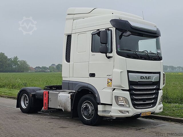 Standar-SZM DAF XF 450 SPACECAB