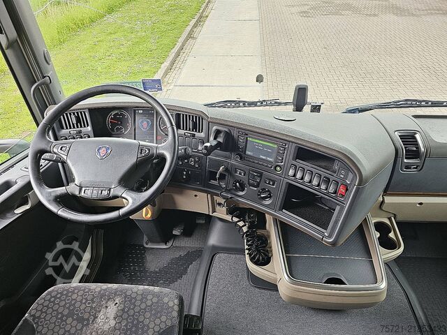 Standar-SZM SCANIA R490