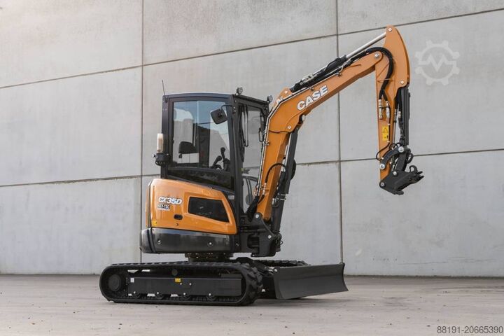 Mini-pelle CASE CX 35 D