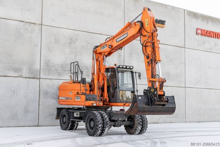 Pelle sur roues Doosan DX 140 W-3