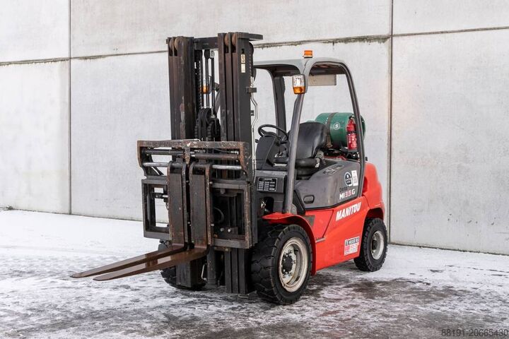 Chariot élévateur à fourche Manitou MI 35 G