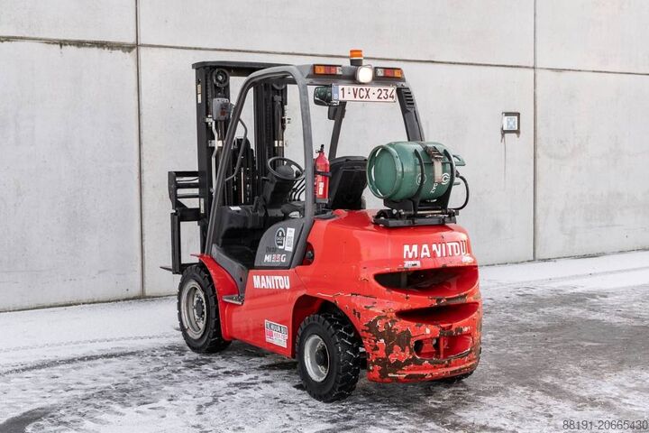 Chariot élévateur à fourche Manitou MI 35 G