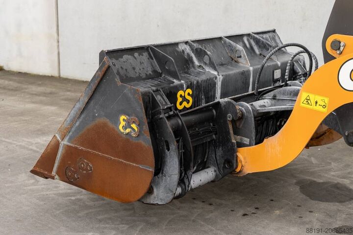 轮式装载机 CASE 321 F