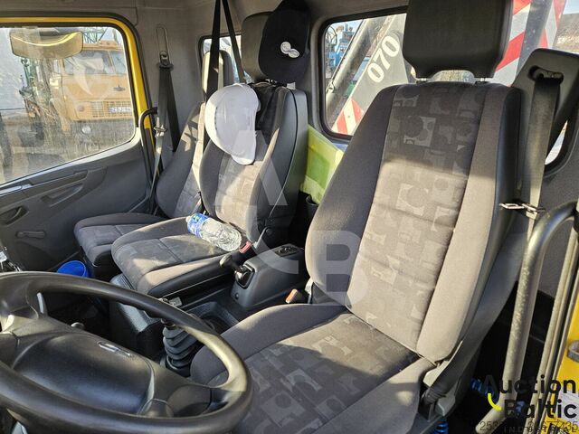 垃圾车 Mercedes-Benz Atego 815