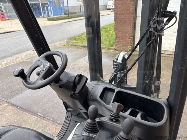 Treibgasstapler Linde H14T-01