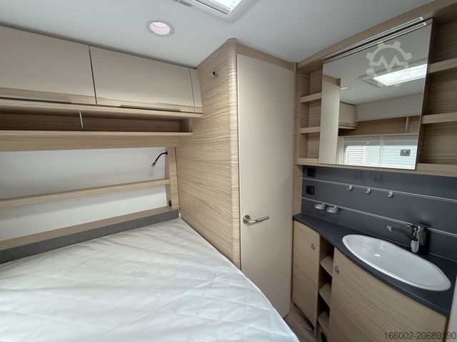 キャラバン FENDT Bianco Activ 390 FHS Modell 2026 ausgestellt!