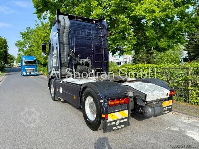 Standardni SZM Volvo FH 16.700 Globetrotter XL/Retarder/Kipphydrauli...