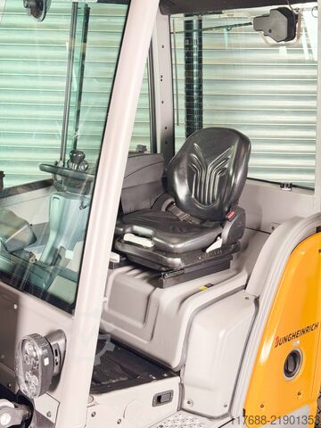 Dīzeļdegvielas frontālais iekrāvēji Jungheinrich DFG 425s - Service Neu - nur 5016 Std.-STVO-KUBOTA