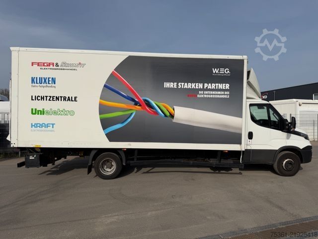 Furgão fechado IVECO Daily 72C180 Hi-Matic Koffer mit LBW E6 Klima