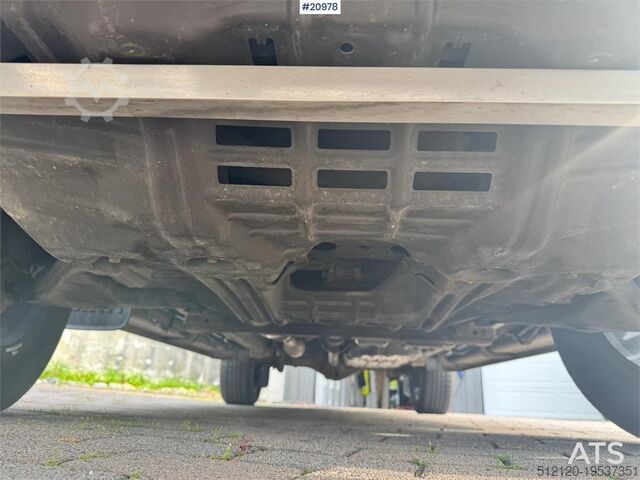 Panel van Toyota Hilux Truck. Everything you need. 53,000 km!