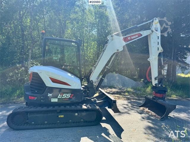Pásové rypadlo Bobcat E55Z Mini Excavator w/ Rototilt and 2 buckets. 230