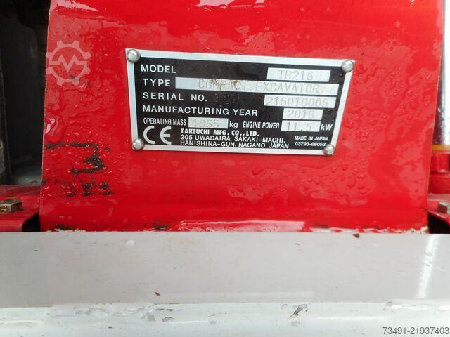 Mini-escavadora Takeuchi TB 216 mit POWERTILT