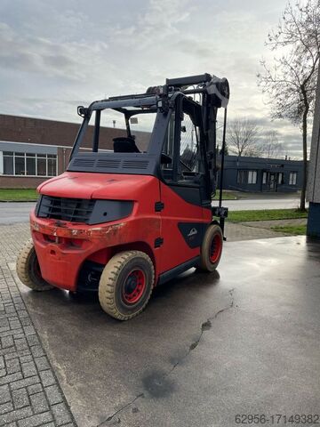 Elektrisk 4 -hjulig gaffeltruck Linde E60-01