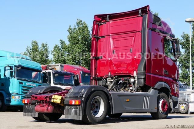หัวลากมาตรฐาน MERCEDES-BENZ Actros 1845 Blatt/Luft XL-Tank Kühlbox Euro 6