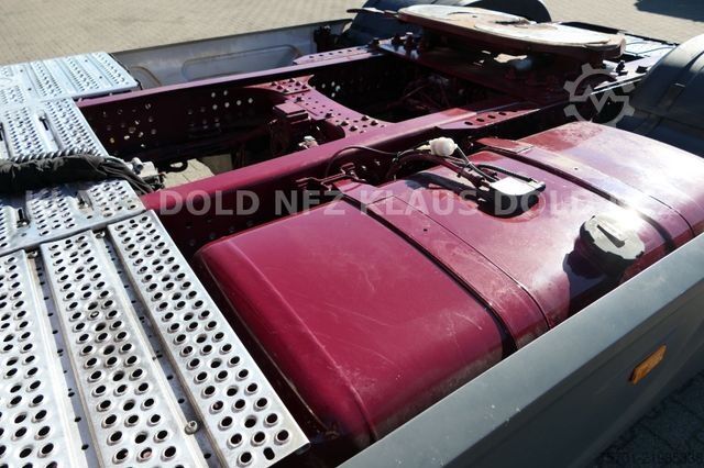หัวลากมาตรฐาน MERCEDES-BENZ Actros 1845 Blatt/Luft XL-Tank Kühlbox Euro 6