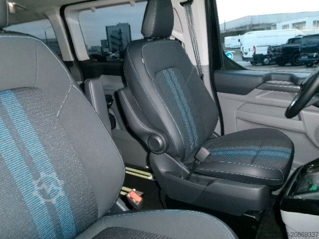 Minibus FORD Tourneo Custom L1 Sport PHEV AHK Exklusiv 360Kam