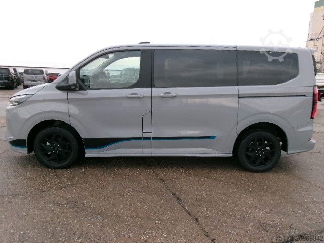 Minibus FORD Tourneo Custom L1 Sport PHEV AHK Exklusiv 360Kam