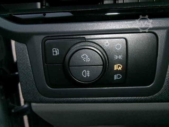 Minibus FORD Tourneo Custom L1 Sport PHEV AHK Exklusiv 360Kam