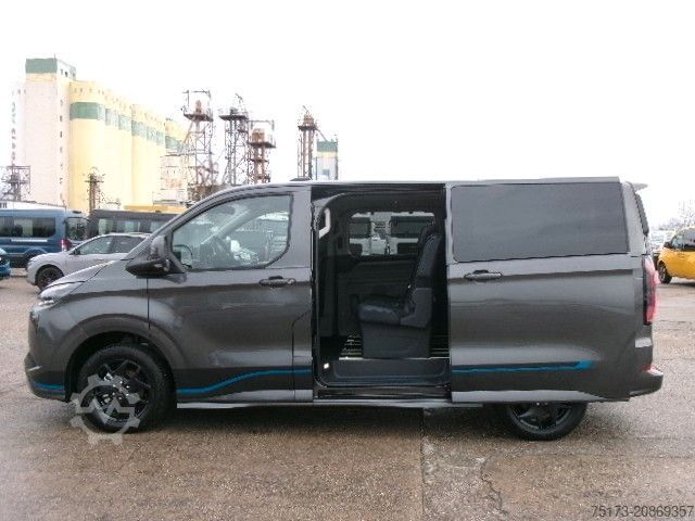 Minibus FORD Tourneo Custom L1 Sport PHEV AHK Exklusiv 360Kam