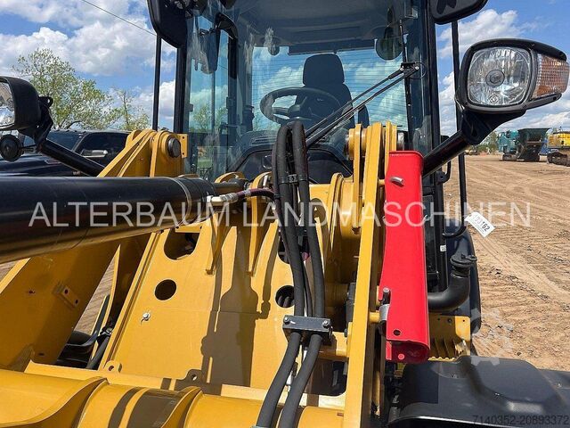 Radlader Caterpillar 906