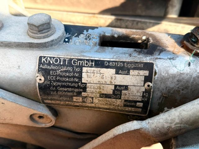 Remorcă pentru transport cai  ANKA  3,5t   Wohn. Dusche
