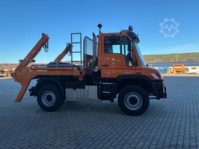 Unimog Mercedes-Benz Unimog U 430 mit Jotha Absetzer CombiCon 5018