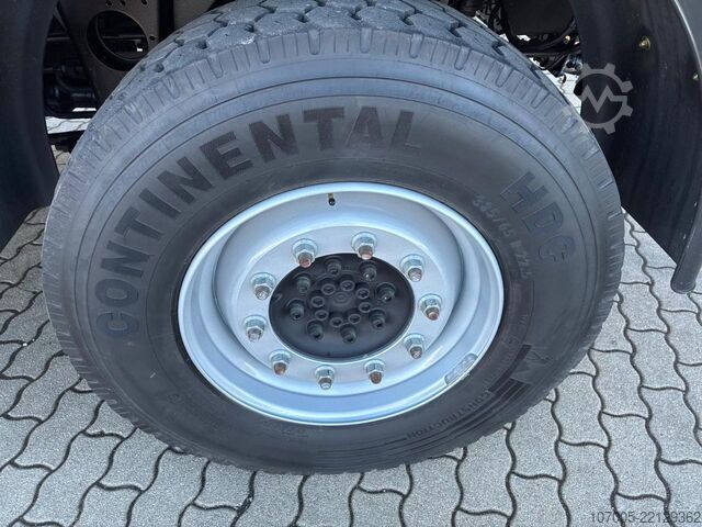 Kreuzmayr Maschinenbau GmbH Kreuzmayr Maschinenbau GmbH Kreuzmayr Maschinenbau GmbH
