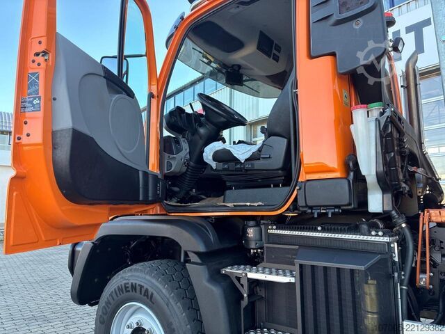 Unimog Mercedes-Benz Unimog U 430 mit Jotha Absetzer CombiCon 5018