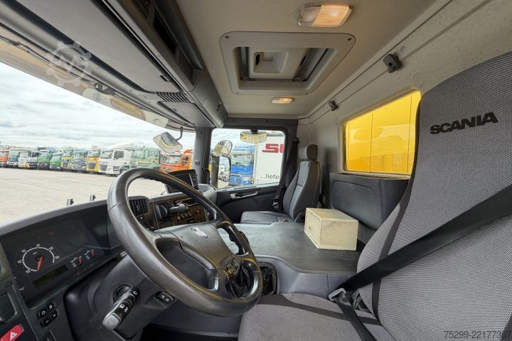 Камион платформа с брезент Scania P230 LB 4x2 Plane/HB / Swiss-Vehicle