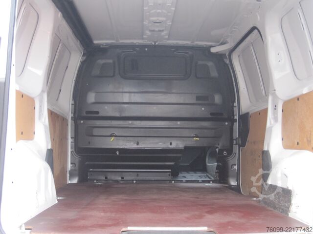 фургон-панель Citroen Jumpy 2.0 HDI  Profi M L2H1 3-Sitzer AHK