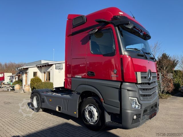 Standardowy ciągnik siodłowy MERCEDES-BENZ Actros 1845 LS MP5/Retarder/2xTank/MirrorCam