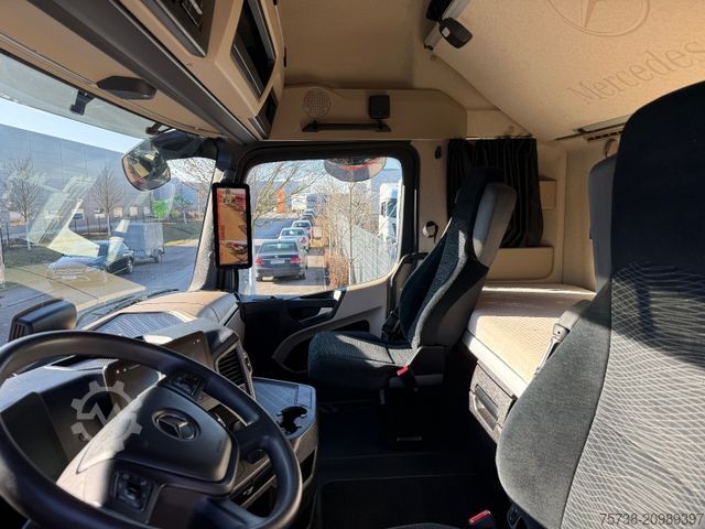 Standardowy ciągnik siodłowy MERCEDES-BENZ Actros 1845 LS MP5/Retarder/2xTank/MirrorCam