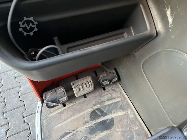 Chariot à mât rétractable Linde R10N