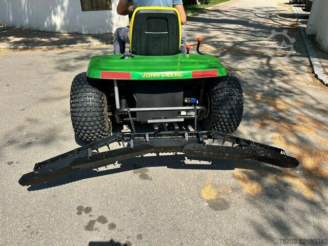 ভ্যান John-Deere 1200A Bunkerharke Motorrechen