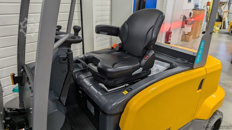 Carretilla eléctrica de 4 ruedas Jungheinrich EFG BC 330 Ausstellungsstück