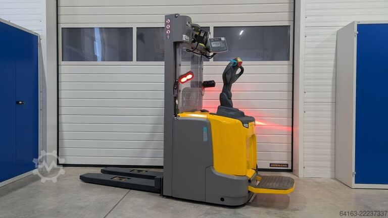 High Lift stacker Jungheinrich ERC 212 115 290 ZZ
