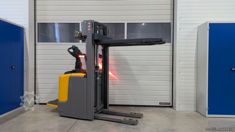 High Lift stacker Jungheinrich ERC 212 115 290 ZZ