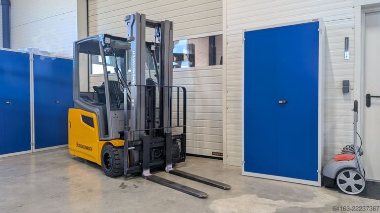 Electric 3-wheel forklift Jungheinrich EFG 220 GE120-480DZ