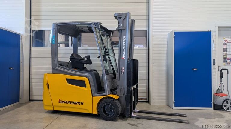 Electric 3-wheel forklift Jungheinrich EFG 220 GE120-480DZ